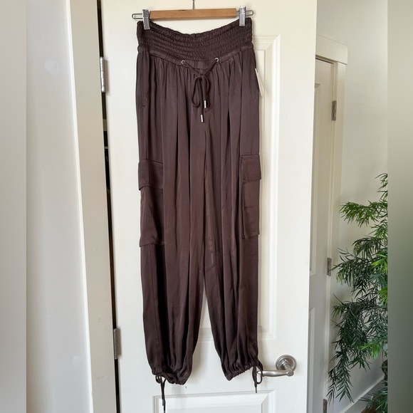 Anthropologie. NWT. Size 2. Brown Satin Parachute Pants. - Picture 4 of 16